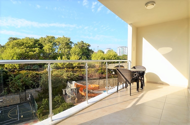 شقة مفروشة من تصميم غرفة وصالة ضمن مجمع خمس نجوم في الانيا منطقة افسلار 