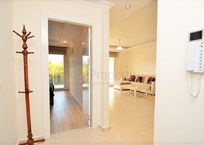 شقة مفروشة من تصميم غرفة وصالة ضمن مجمع خمس نجوم في الانيا منطقة افسلار 