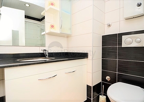 شقة مفروشة من تصميم غرفة وصالة ضمن مجمع خمس نجوم في الانيا منطقة افسلار 