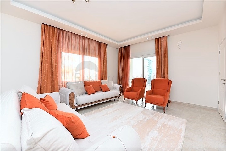 شقة غرفتين وصالة مفروشة ضمن مجمع سكني في شارع بارباروس - مهموتلار / الانيا 