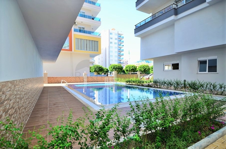 شقة غرفتين وصالة مفروشة ضمن مجمع سكني في شارع بارباروس - مهموتلار / الانيا 