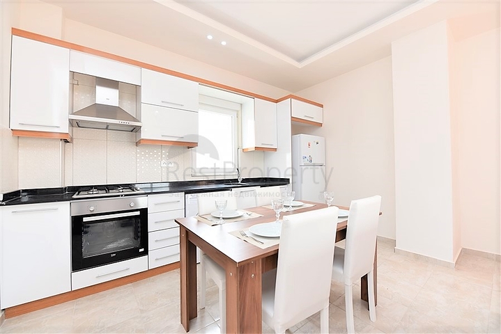 شقة غرفتين وصالة مفروشة ضمن مجمع سكني في شارع بارباروس - مهموتلار / الانيا 