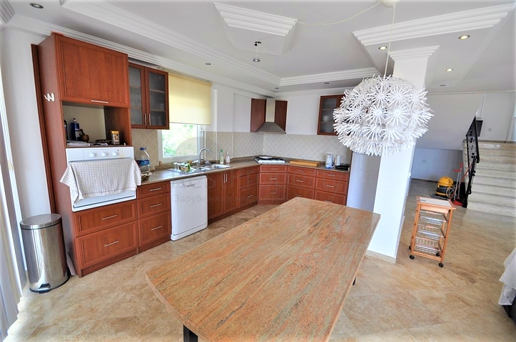 فيلا مفروشة - تصميم ثلاث غرف وصالة في جيكجلي / الانيا 