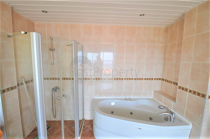 فيلا مفروشة - تصميم ثلاث غرف وصالة في جيكجلي / الانيا 