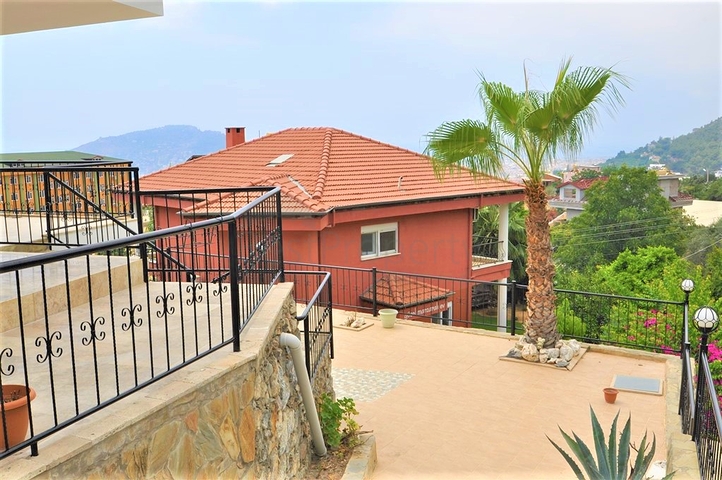 فيلا مفروشة - تصميم ثلاث غرف وصالة في جيكجلي / الانيا 