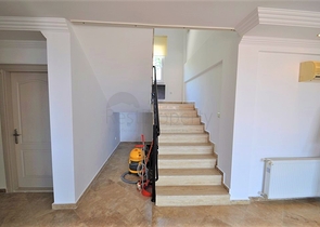 فيلا مفروشة - تصميم ثلاث غرف وصالة في جيكجلي / الانيا 