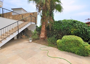 فيلا مفروشة - تصميم ثلاث غرف وصالة في جيكجلي / الانيا 