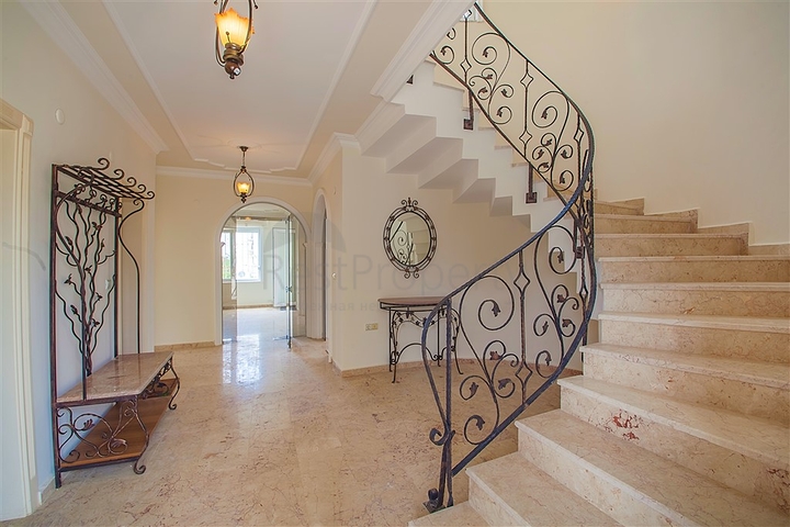 فيلا مستقلة دوبلكس - قريبة من مركز المدينة - مهموتلار / الانيا 