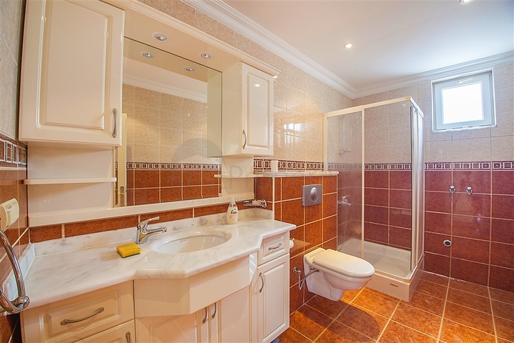 فيلا مستقلة دوبلكس - قريبة من مركز المدينة - مهموتلار / الانيا 