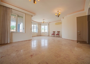 فيلا مستقلة دوبلكس - قريبة من مركز المدينة - مهموتلار / الانيا 