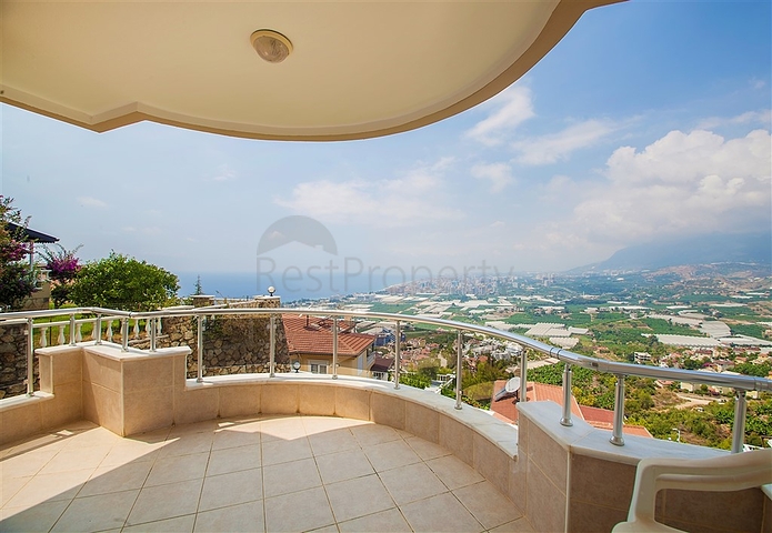 فيلا مستقلة مع تراس واسع واطلالة بحر ساحرة في كارجي جاك / الانيا 