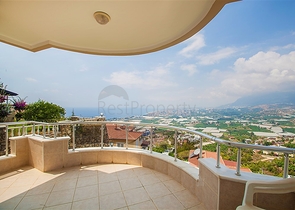 فيلا مستقلة مع تراس واسع واطلالة بحر ساحرة في كارجي جاك / الانيا 