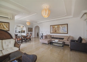 فيلا مستقلة مع تراس واسع واطلالة بحر ساحرة في كارجي جاك / الانيا 