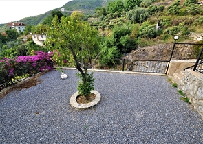 اطلالة بحر وقلعة  فيلا مع مسبح خاص في الانيا 