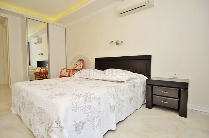 اطلالة بحر مباشرة - شقة ثلاث غرف وصالة فاخرة في اوبا / الانيا 