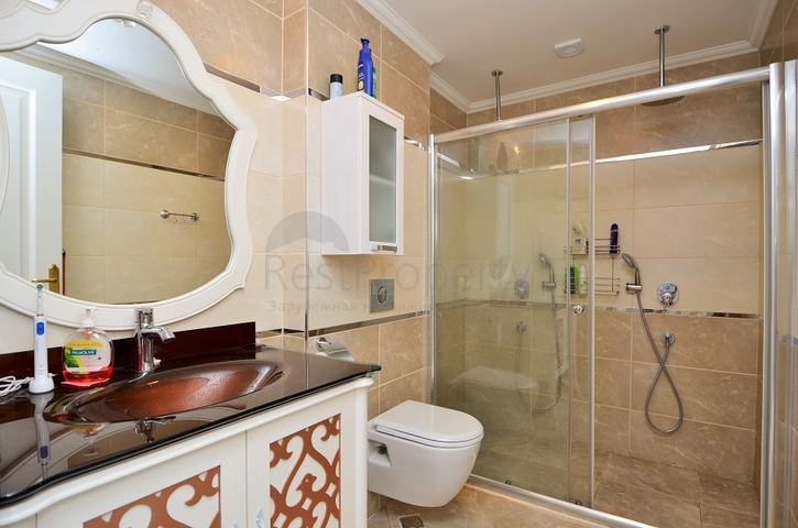 اطلالة بحر مباشرة - شقة ثلاث غرف وصالة فاخرة في اوبا / الانيا 