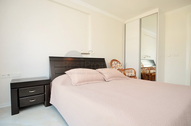 اطلالة بحر مباشرة - شقة ثلاث غرف وصالة فاخرة في اوبا / الانيا 