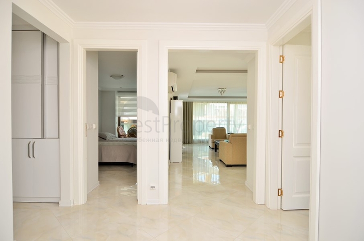 اطلالة بحر مباشرة - شقة ثلاث غرف وصالة فاخرة في اوبا / الانيا 