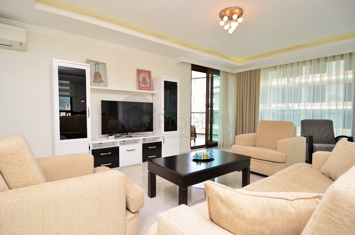 اطلالة بحر مباشرة - شقة ثلاث غرف وصالة فاخرة في اوبا / الانيا 