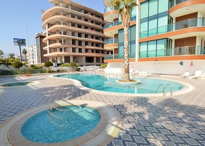 اطلالة بحر مباشرة - شقة ثلاث غرف وصالة فاخرة في اوبا / الانيا 