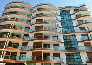 اطلالة بحر مباشرة - شقة ثلاث غرف وصالة فاخرة في اوبا / الانيا 