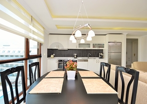 اطلالة بحر مباشرة - شقة ثلاث غرف وصالة فاخرة في اوبا / الانيا 