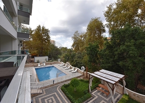 مجمع سكني حديث قريب من البحر في مهموتلار / الانيا 