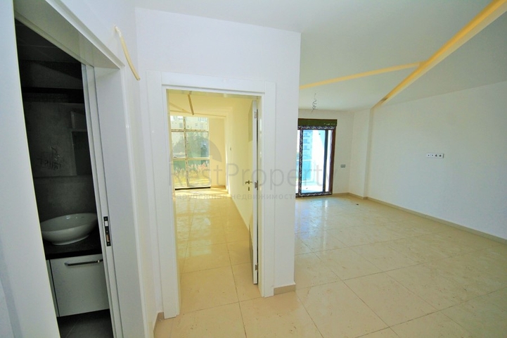 شقة بغرفة نوم وصالة في كاستل / الانيا 