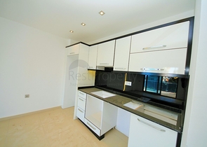 شقة بغرفة نوم وصالة في كاستل / الانيا 