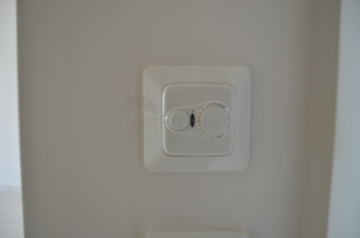 شقة على البحر مباشرة ً في الانيا / كاستل 