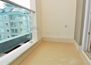 شقة على البحر مباشرة ً في الانيا / كاستل 