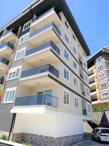 بسعر منافس - شقة ثلاث غرف وصالة في جيكجلي / الانيا 