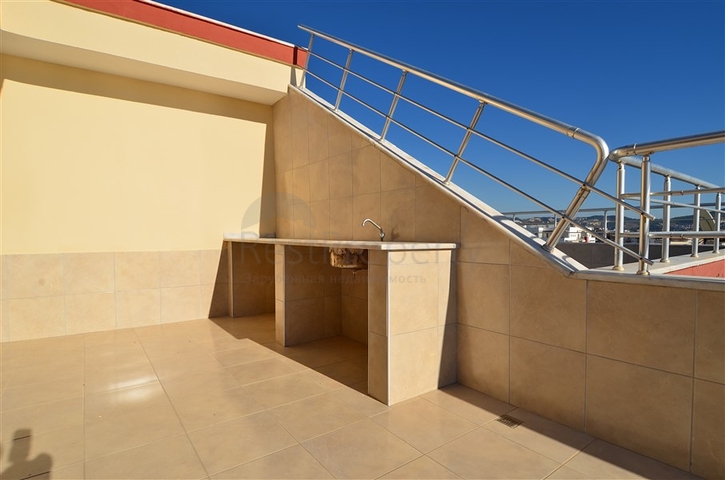 اطلالة بحر - دوبلكس عائلية واسعة للبيع في مهموتلار / الانيا 