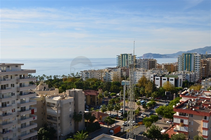 اطلالة بحر - دوبلكس عائلية واسعة للبيع في مهموتلار / الانيا 