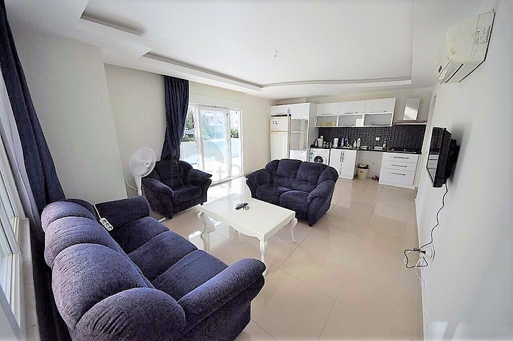 غرفتين وصالة مفروشة ضمن مجمع سكني في مهموتلار - الانيا 