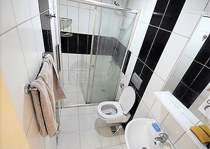 غرفتين وصالة مفروشة ضمن مجمع سكني في مهموتلار - الانيا 