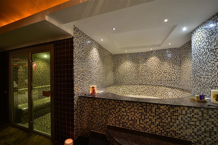 أحد أجمل المجمعات الفاخرة في ألانيا 