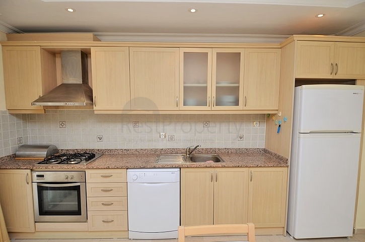 شقة غرفتين وصالة مفروشة - في مركز الانيا 