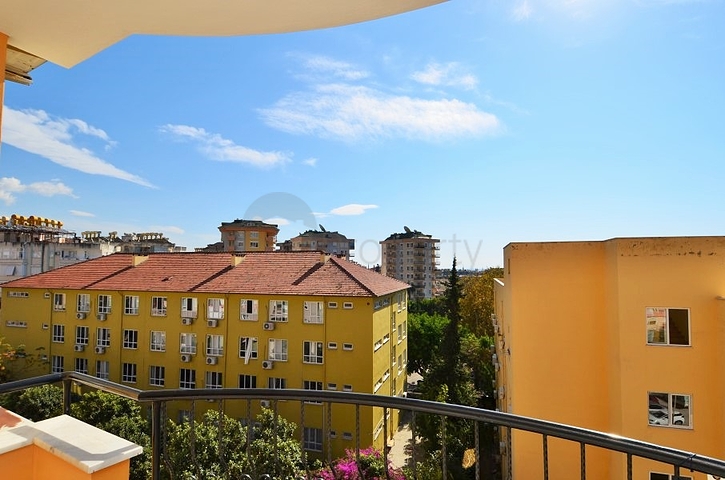 شقة غرفتين وصالة مفروشة - في مركز الانيا 