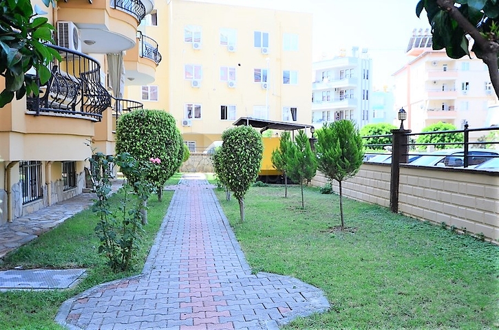 شقة غرفتين وصالة مفروشة - في مركز الانيا 