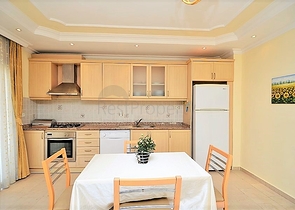 شقة غرفتين وصالة مفروشة - في مركز الانيا 