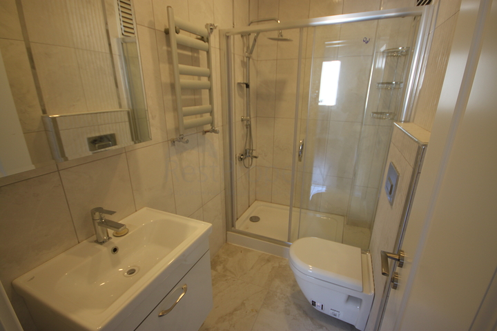 شقة فاخرة ضمن منطقة كاديكوي بالقسم الاسيوي من اسطنبول 