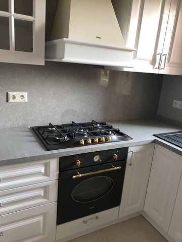 شقة فاخرة ضمن منطقة كاديكوي بالقسم الاسيوي من اسطنبول 