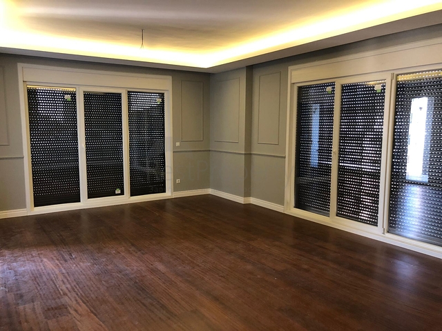 شقة فاخرة ضمن منطقة كاديكوي بالقسم الاسيوي من اسطنبول 