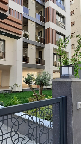 شقة فاخرة ضمن منطقة كاديكوي بالقسم الاسيوي من اسطنبول 