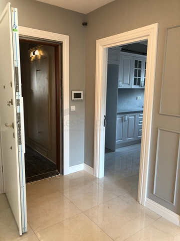 شقة فاخرة ضمن منطقة كاديكوي بالقسم الاسيوي من اسطنبول 