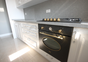 شقة فاخرة ضمن منطقة كاديكوي بالقسم الاسيوي من اسطنبول 