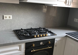 شقة فاخرة ضمن منطقة كاديكوي بالقسم الاسيوي من اسطنبول 