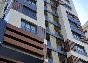 شقة فاخرة ضمن منطقة كاديكوي بالقسم الاسيوي من اسطنبول 