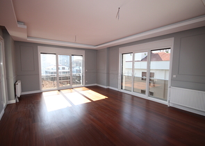 شقة فاخرة ضمن منطقة كاديكوي بالقسم الاسيوي من اسطنبول 